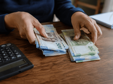 Aguinaldo o bono con deudas pendientes